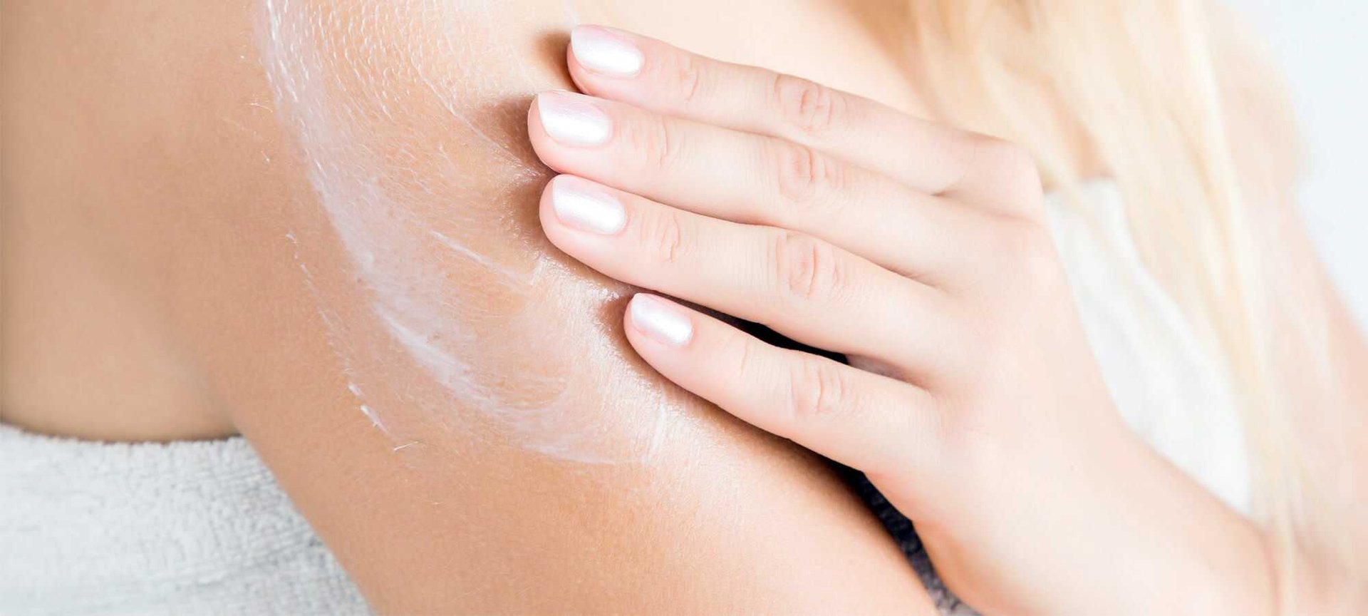 Glycolic Acid VS Hyaluronic Acid